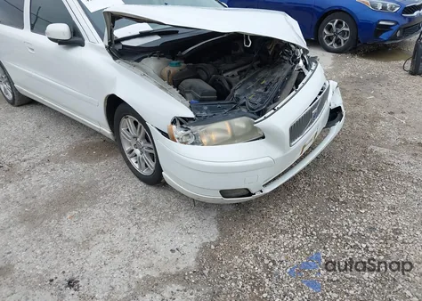 2007 Volvo V70 2.4 from USA, damaged, VIN YV1SW612872659723